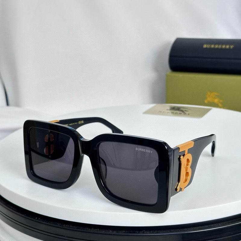 Burberry Sunglasses 367